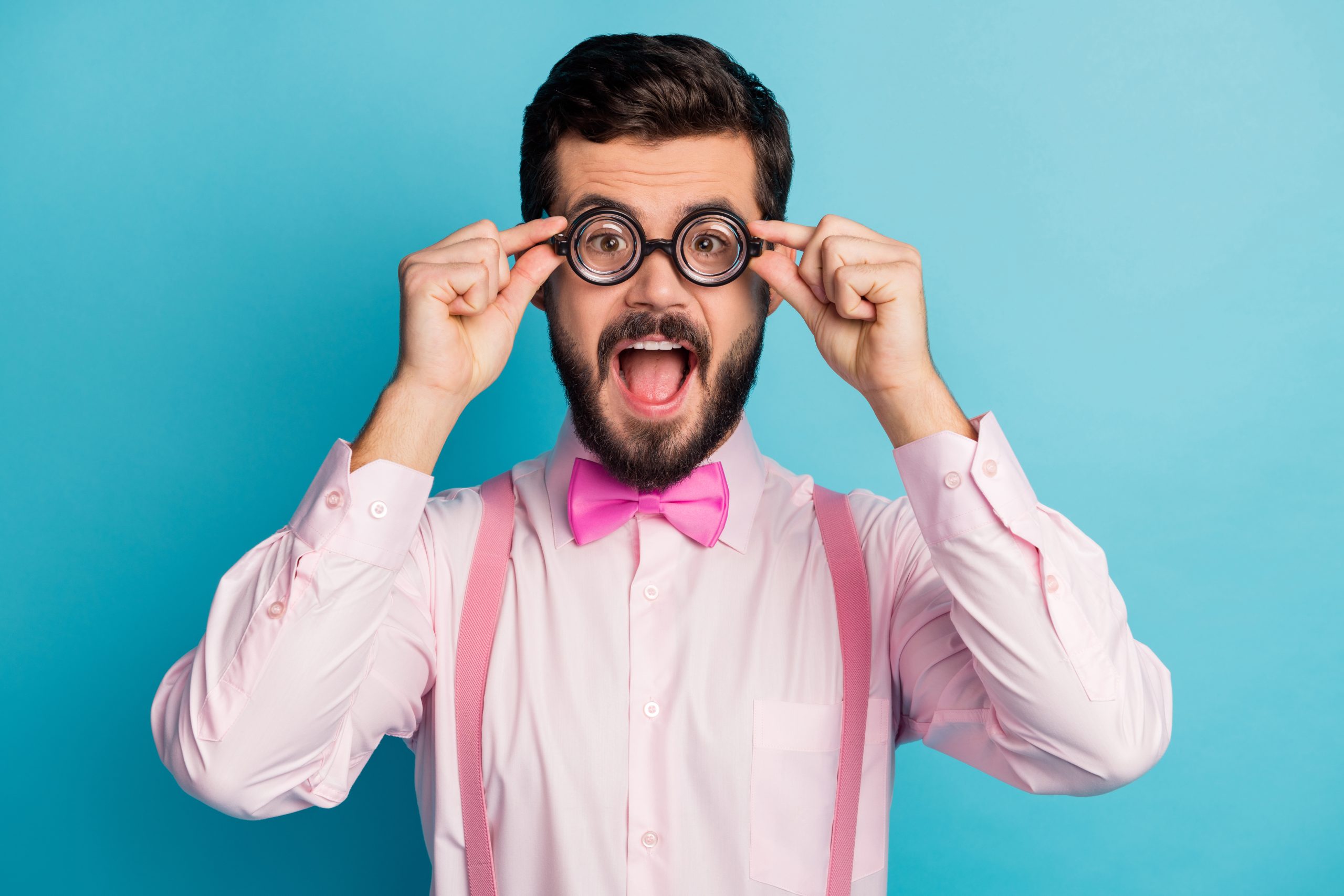 Portrait,Of,Astonished,Funky,Geek,Guy,Touch,Modern,Gentleman,Specs